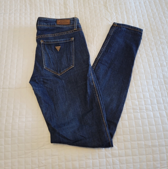 Guess Skinny Jeans - Picture 2 of 3